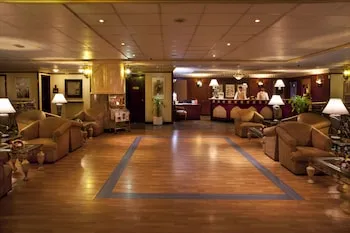Landmark Plaza Hotel