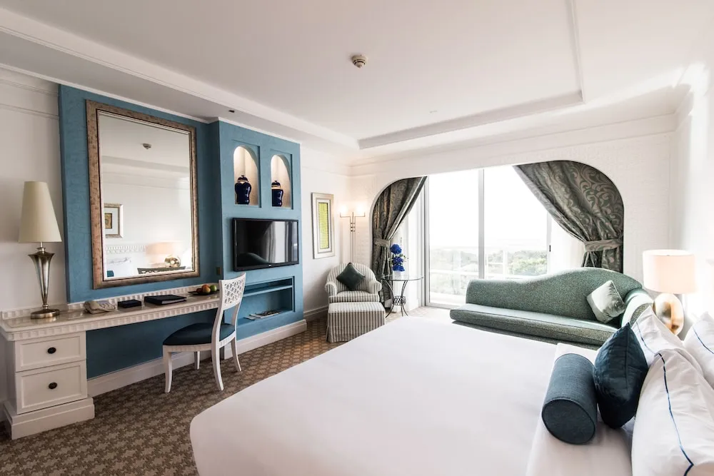 Club Oda, 1 En Büyük (King) Boy Yatak, Sigara İçilebilir, Okyanusa Sıfır