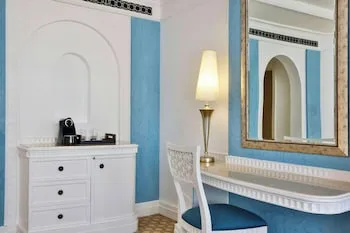 Al Habtoor Grand Resort, Autograph Collection®