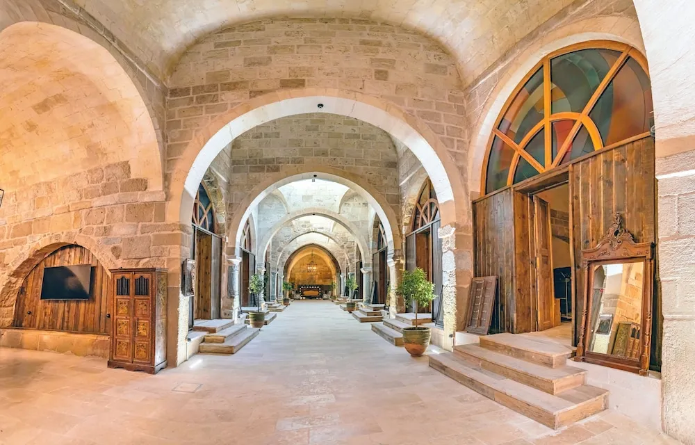 Çatı Katı Süiti (Penthouse)