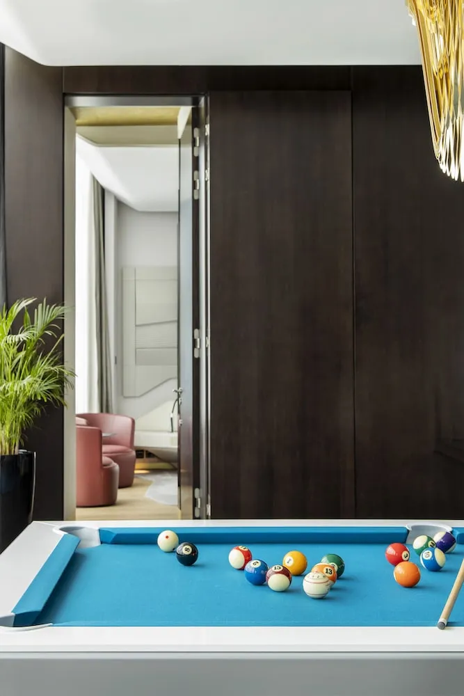 Süit (Ultimate ME, Lounge & Jacuzzi, 2+1)