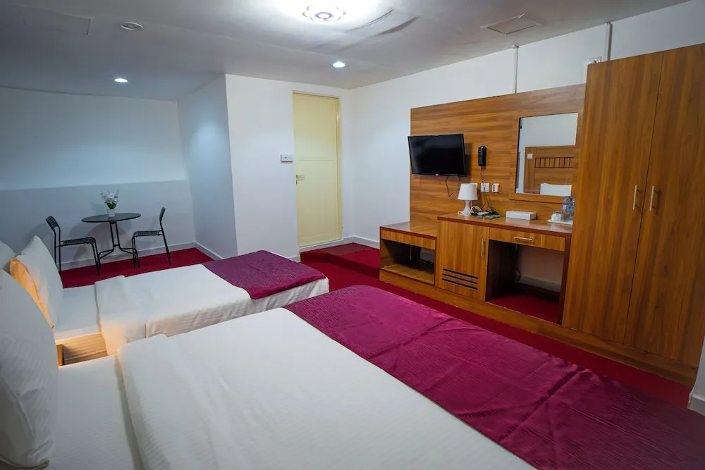 Family Tek Büyük Yataklı Oda