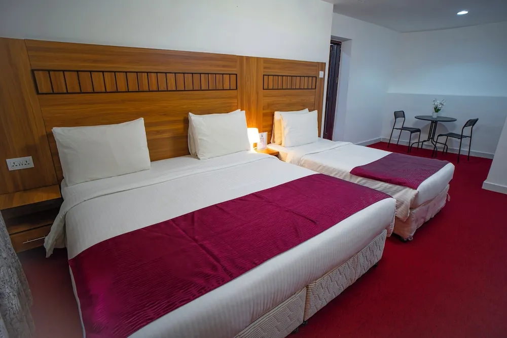 Family Tek Büyük Yataklı Oda