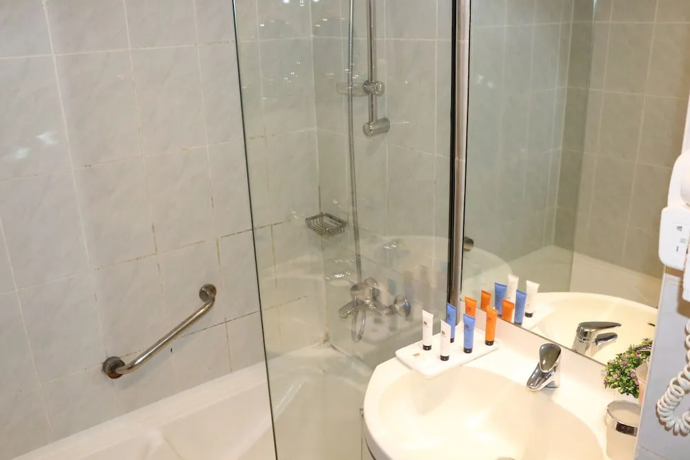 Standard Üç Kişilik Oda, Balkon