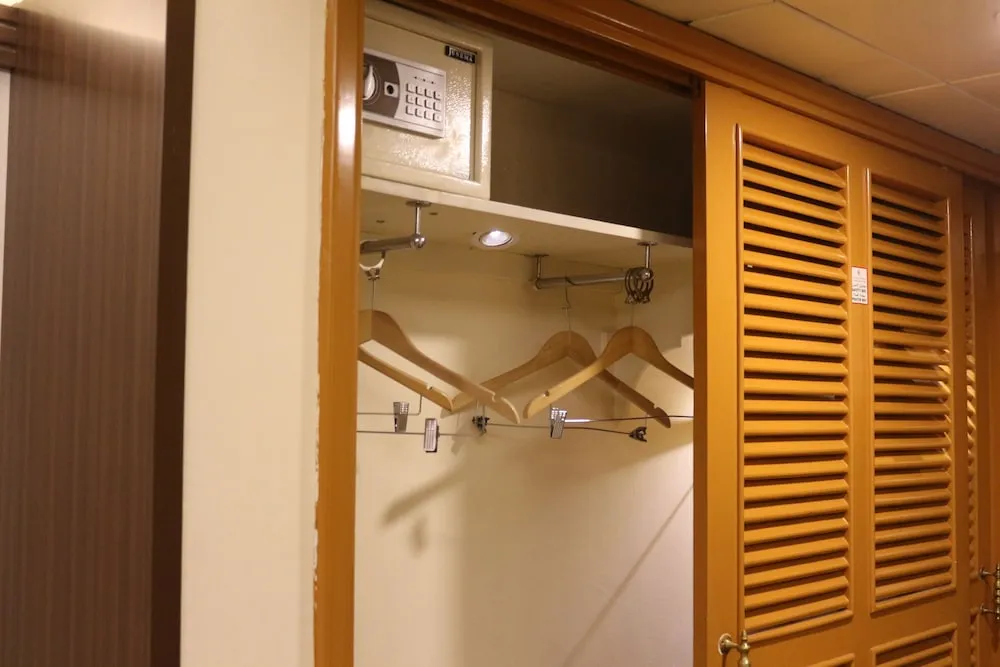 Tek Büyük veya İki Ayrı Yataklı Oda