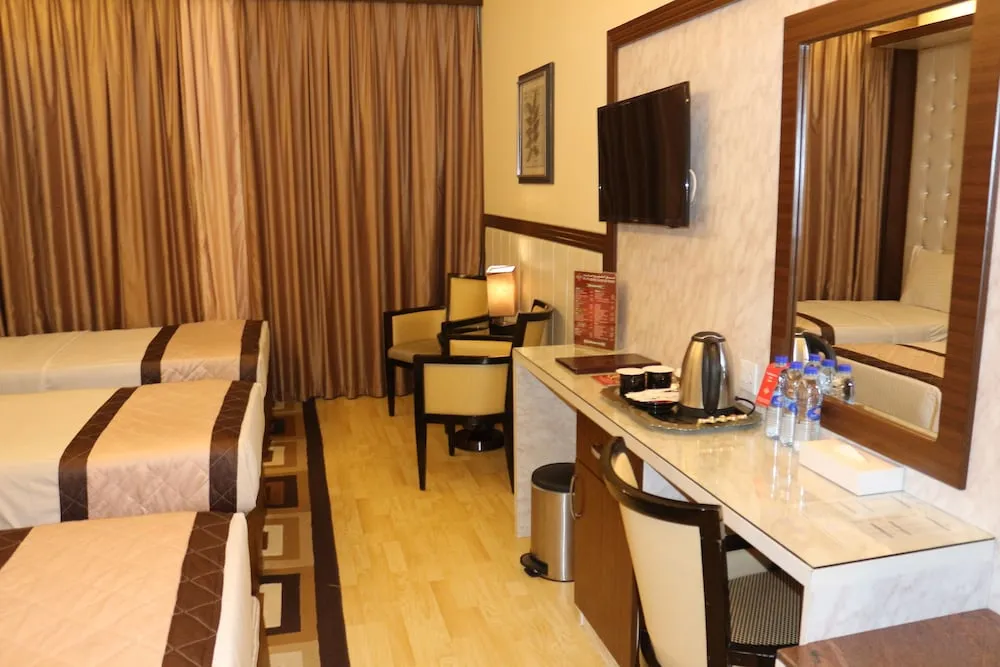 Deluxe Üç Kişilik Oda, Balkon, Deniz Manzaralı