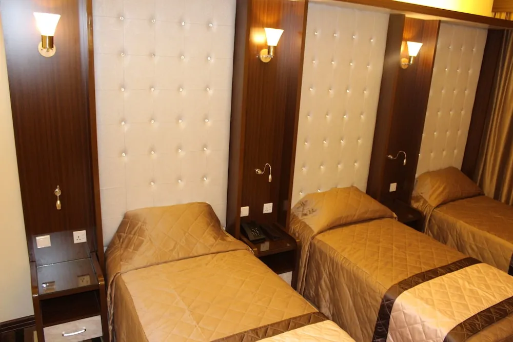 Standard Dört Kişilik Oda, Balkon