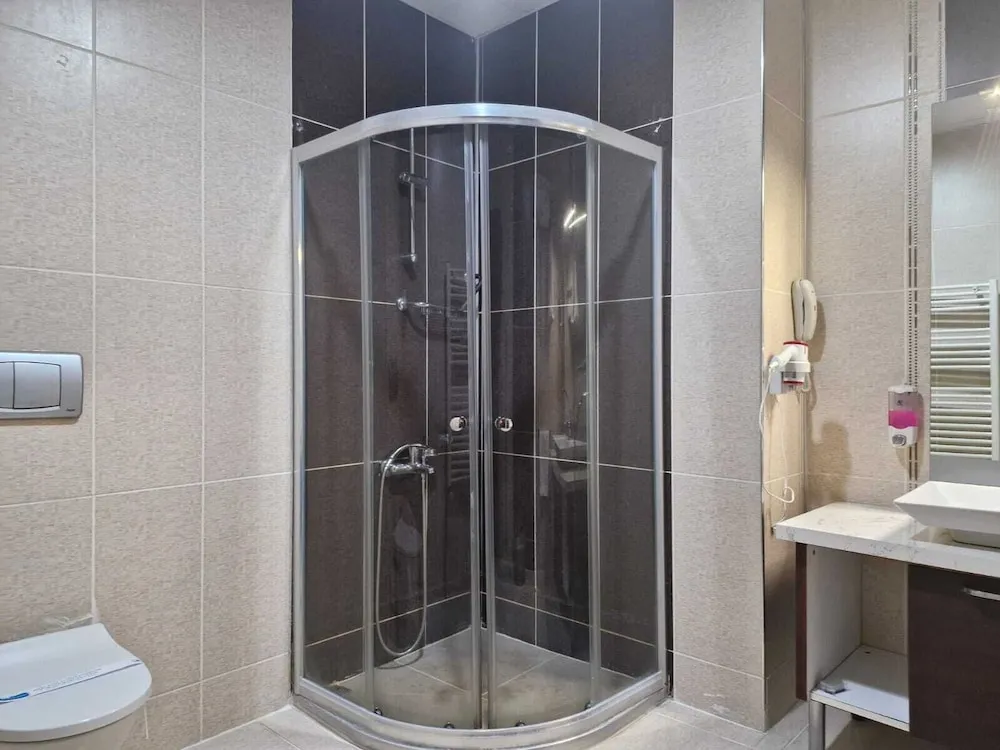 Standard Üç Kişilik Oda, Şehir Manzaralı