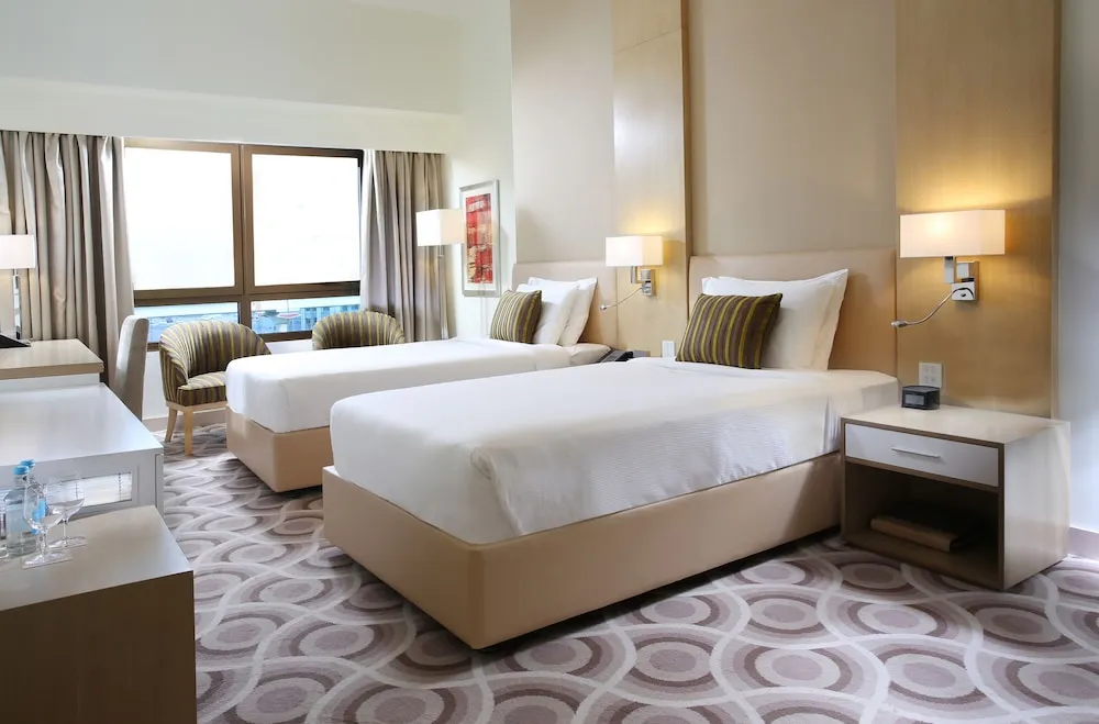 Staycation Package, Early Check-in by 8 am & Late Check-out by 4 pm
