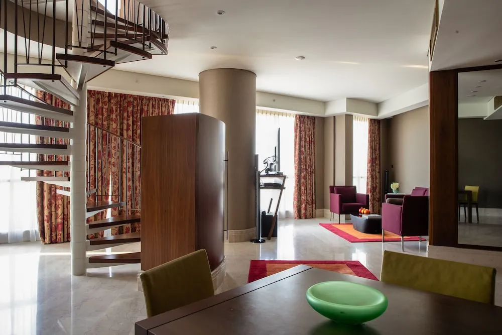 Dubleks, Business Dinlenme Salonu Kullanımı (Shuttle to GGICO Metro, Mall & Beach)