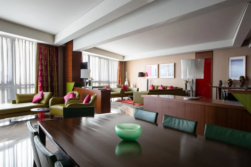 Premium Çatı Katı Süiti (Penthouse) (Shuttle to GGICO Metro, Mall & Beach)