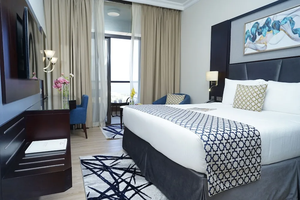 Two Bedroom Apartment with Sea View