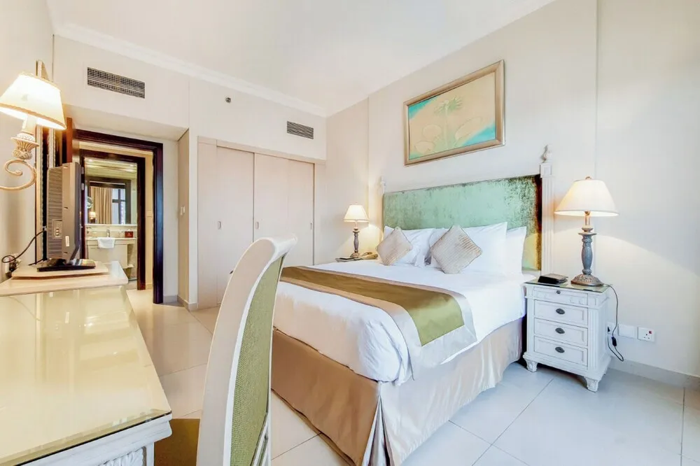 Two Bedroom Apartment with Sea View