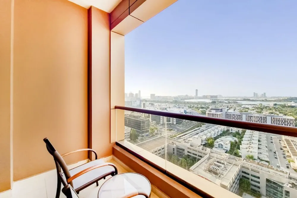 One Bedroom Apartment Sea View