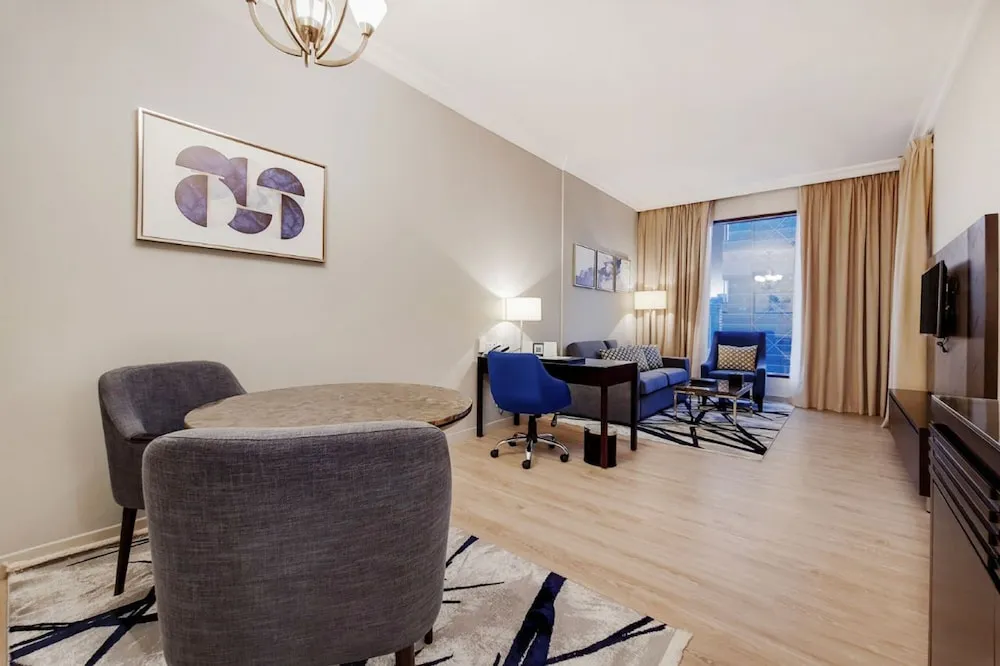 One Bedroom Apartment City View