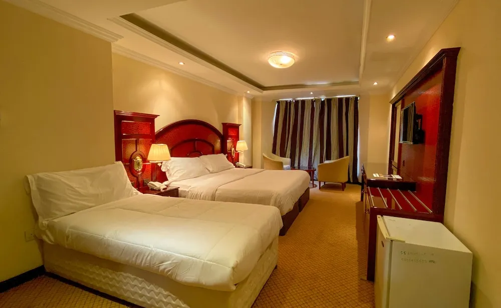 Deluxe Üç Kişilik Oda