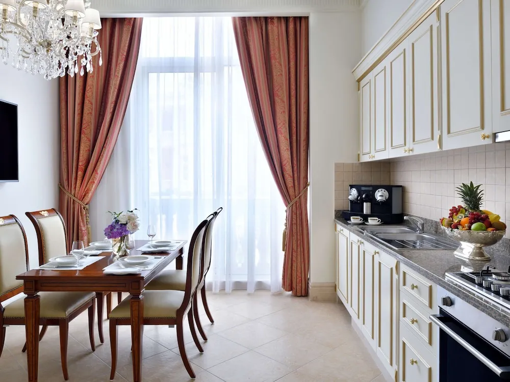 Raffles, Royal Villa, Birden Çok Yatak