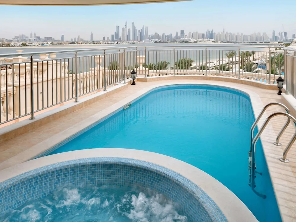 Raffles, Royal Villa, Birden Çok Yatak