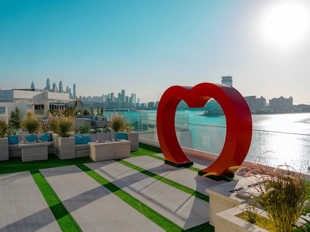 Deluxe Twin Room with Balcony and Hotel Private Beach Access