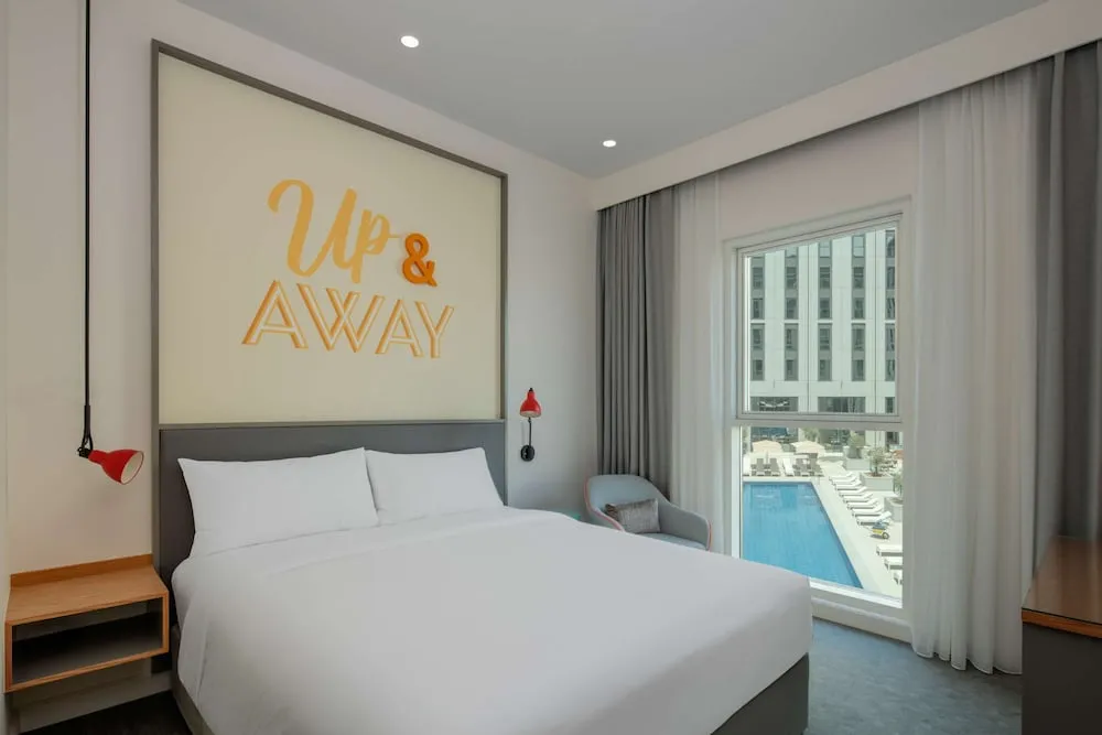 Family Interconnecting Rover Room - Free Shuttle service to JBR beach, IBN Battuta Mall and Parks