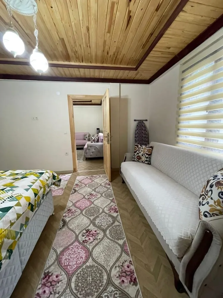 Economy Daire, Dağ Manzaralı