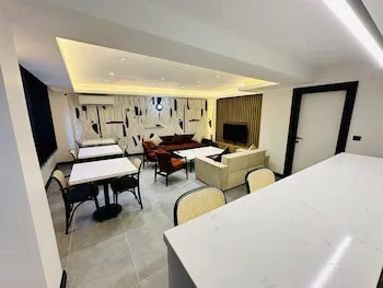 Rose Point Residence