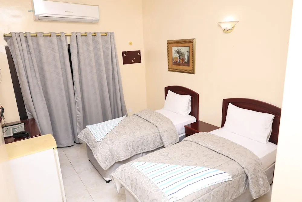 Basic İki Ayrı Yataklı Oda