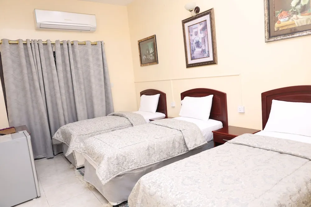 Basic Üç Kişilik Oda