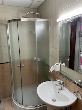 Pharos Inn Sheikh Zayed Hostel