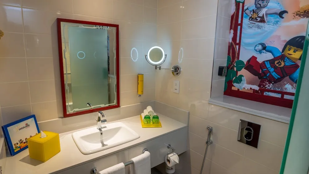 Family Süit (NINJAGO® Fully Themed Family Suite)