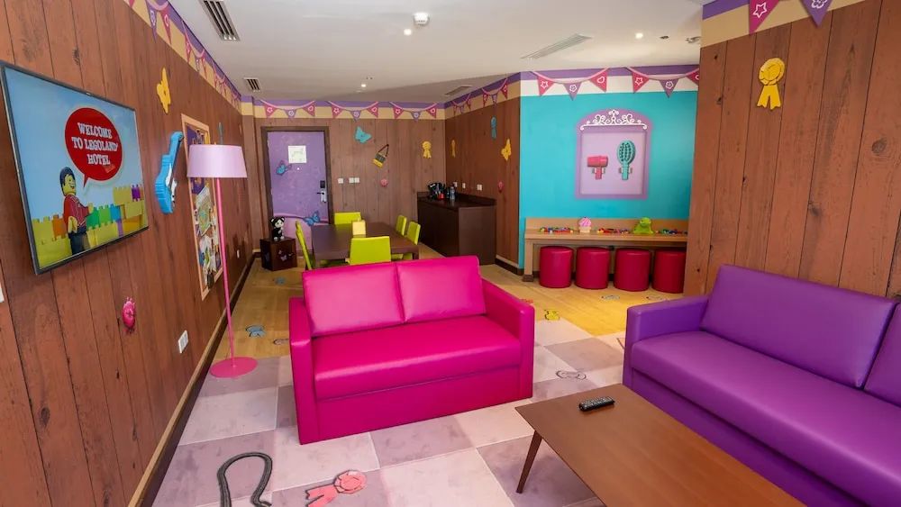Family Süit (FRIENDS Fully Themed Family Suite)