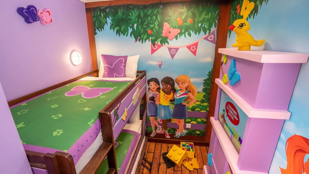 Premium Oda (FRIENDS Fully Themed Room)