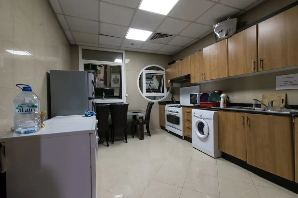 Basic Tek Kişilik Oda, Sadece kadınlar için, Şehir Manzaralı, Kule