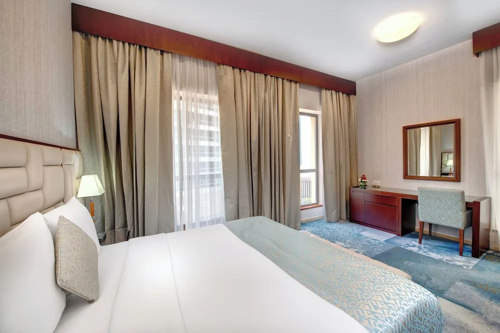 Three Bedroom Deluxe Apartment