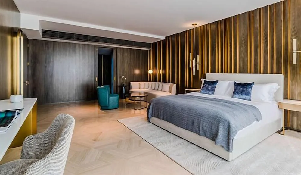 Signature Çatı Katı Süiti (Penthouse)