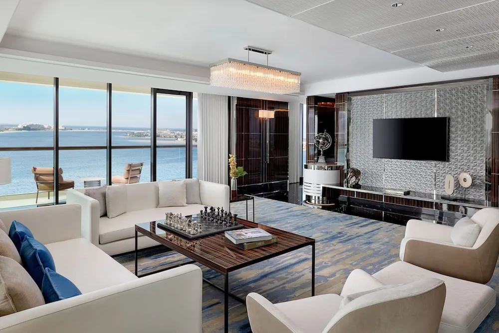 Presidential Suite with Sea View Club Lounge Evening Cocktail Hours, Private Balcony