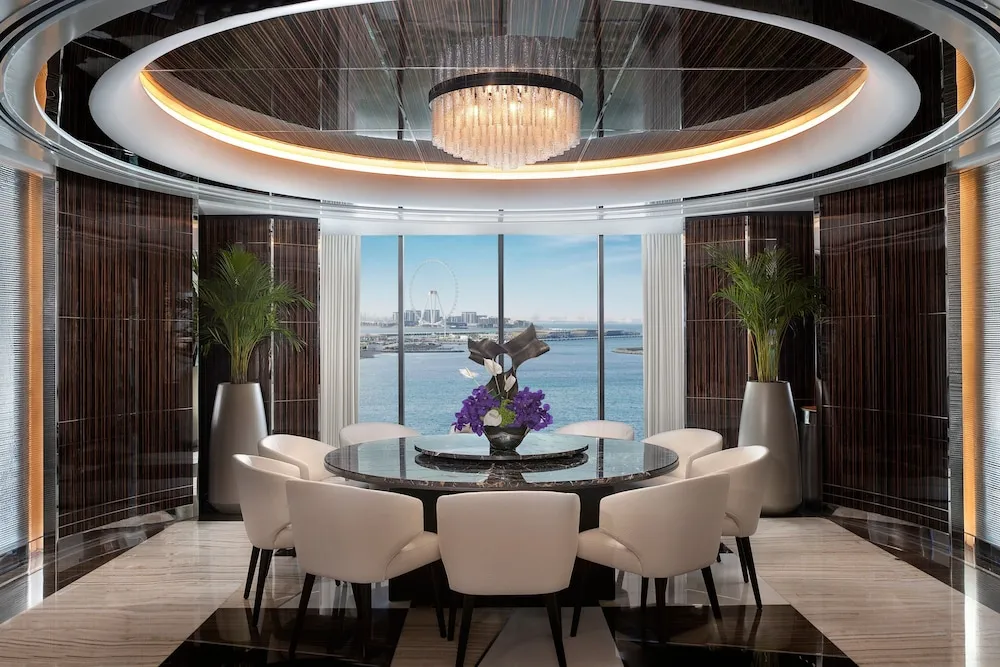 Presidential Suite with Sea View Club Lounge Evening Cocktail Hours, Private Balcony