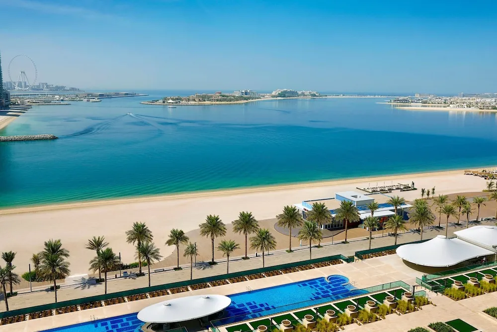 Palm Sea View Room with King Bed and Sofa Bed Private Balcony, Direct Access to Beach