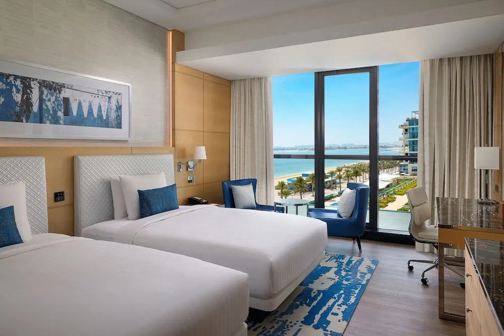 M Club 2 Double Beds Club Lounge - Evening Cocktail Hours, Private Balcony, Direct Access to Beach