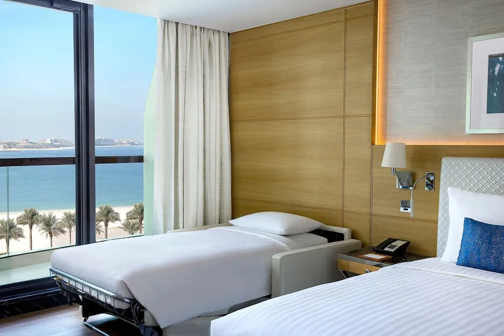 Deluxe Oda, 1 En Büyük (King) Boy Yatak ve Çekyat, Balkon