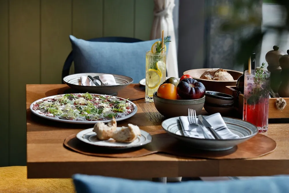 Deluxe Oda, 1 En Büyük (King) Boy Yatak ve Çekyat, Balkon