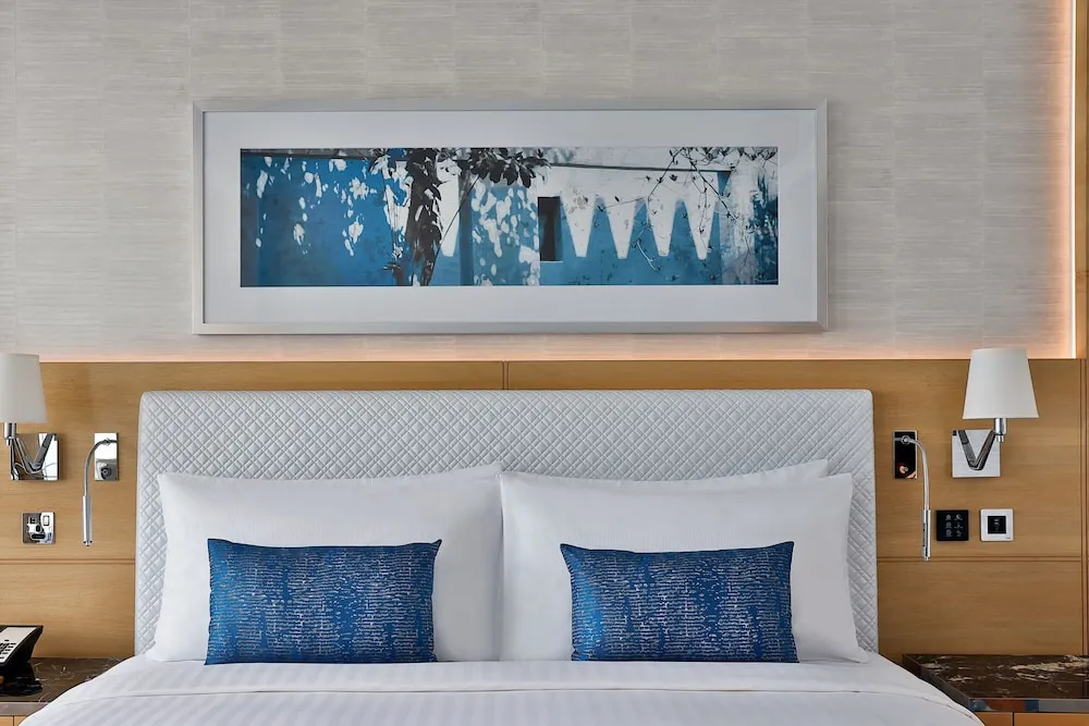 Deluxe Oda, 1 En Büyük (King) Boy Yatak ve Çekyat, Balkon