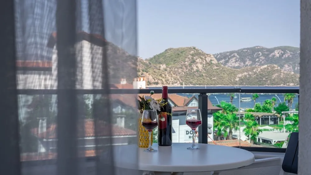 Comfort Üç Kişilik Oda, Deniz Manzaralı