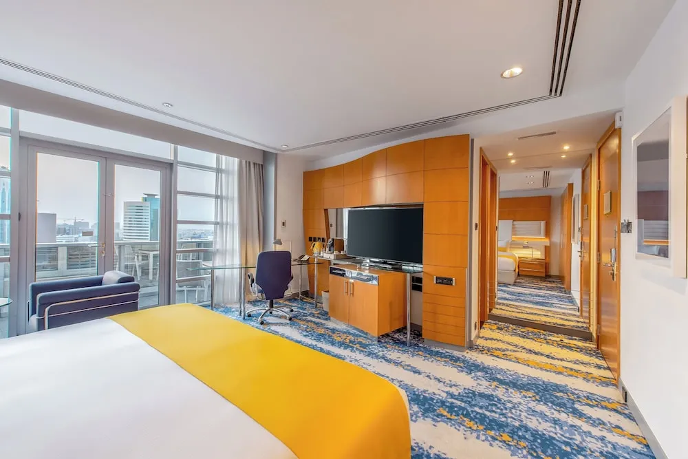 Golden Creekside with Balcony