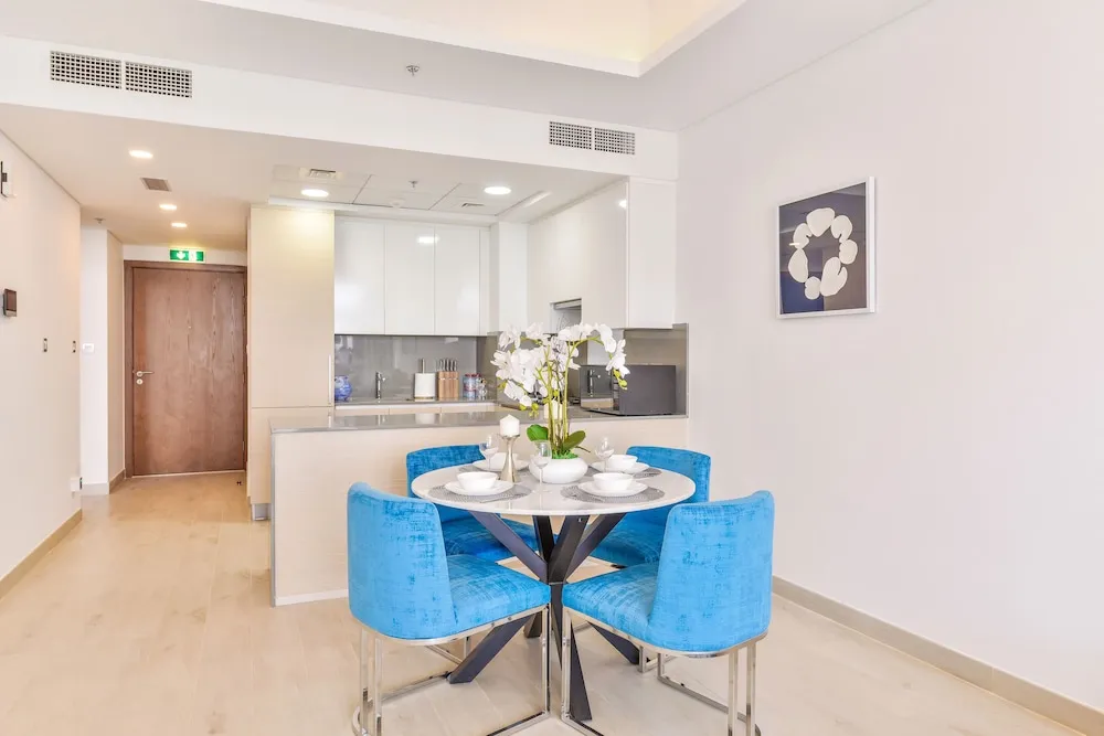 Ultra Deluxe Palm 1BR Apartment