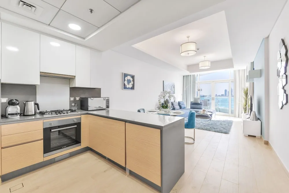 Ultra Deluxe Palm 1BR Apartment