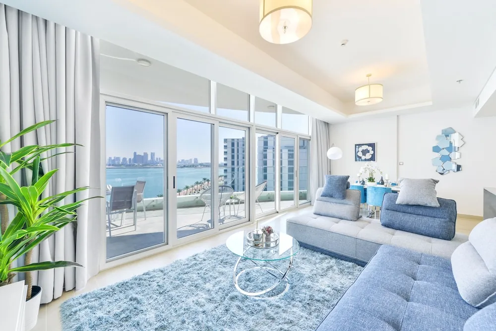 Ultra Deluxe Palm 2BR Apartment