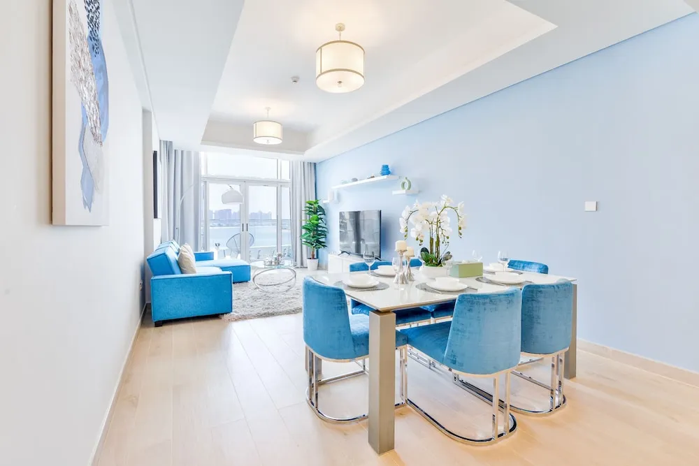 Ultra Deluxe Palm 2BR Apartment