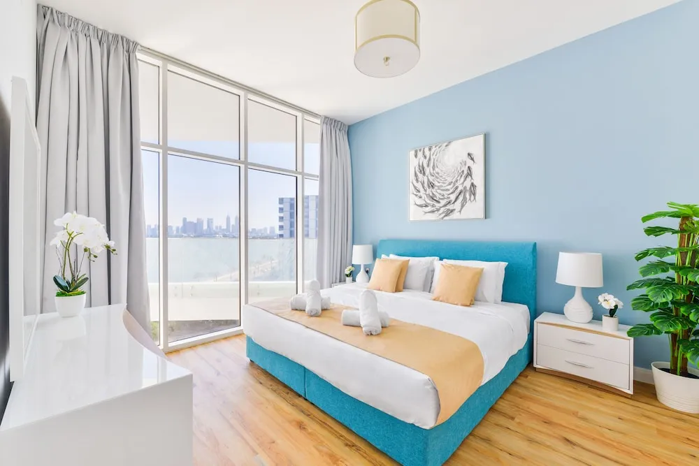 Ultra Deluxe Palm 2BR Apartment