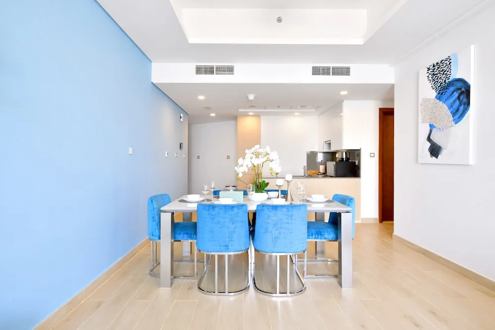 Ultra Deluxe Palm 2BR Apartment